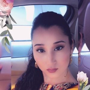 Meet your Posher, Nadia